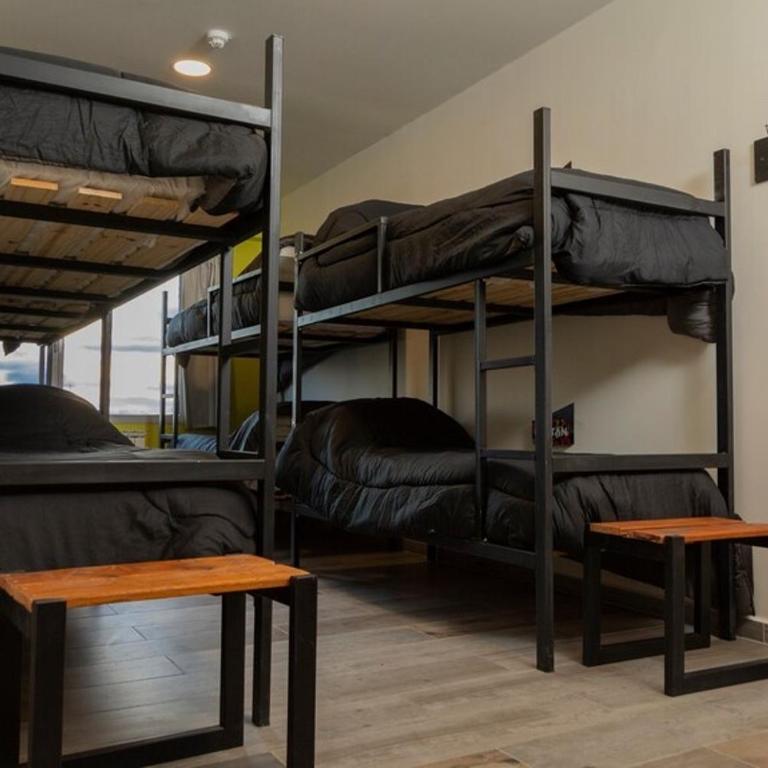 Hostel Titan - Bed in 8-Bed Dormitory Room - 1