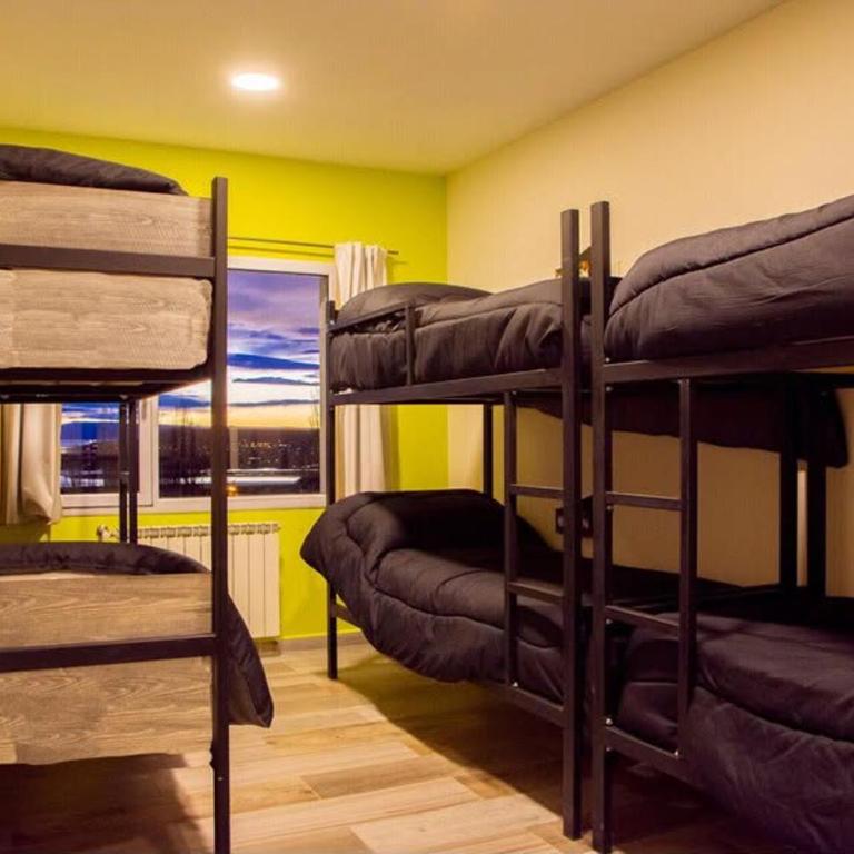 Hostel Titan - Bed in 8-Bed Dormitory Room - 2