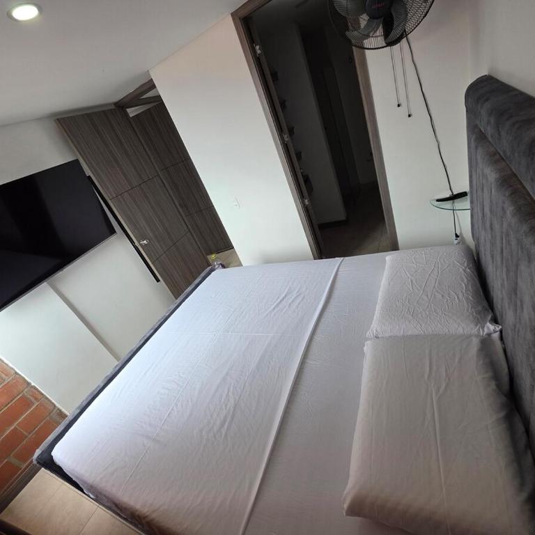 Medellín in the Clouds, Pool, Gym, Turkish Bath, Parking - Apartamento de 3 dormitorios - 3
