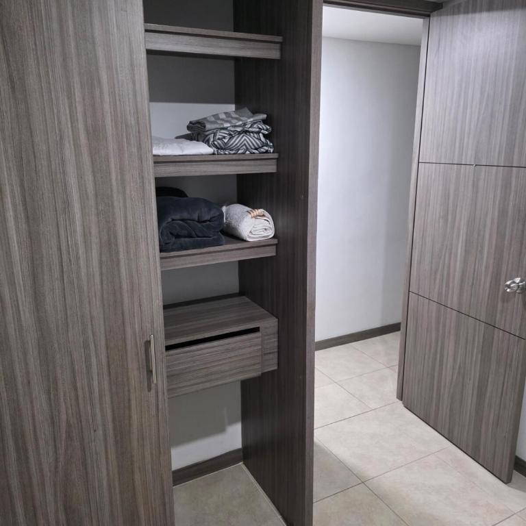 Medellín in the Clouds, Pool, Gym, Turkish Bath, Parking - Apartamento de 3 dormitorios - 16