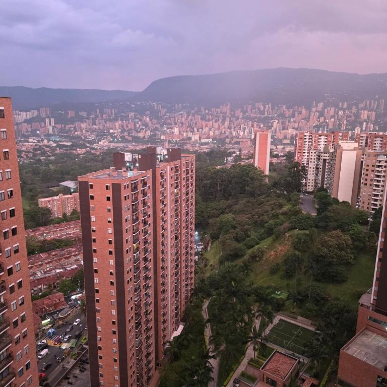 Medellín in the Clouds, Pool, Gym, Turkish Bath, Parking - Apartamento de 3 dormitorios - 43