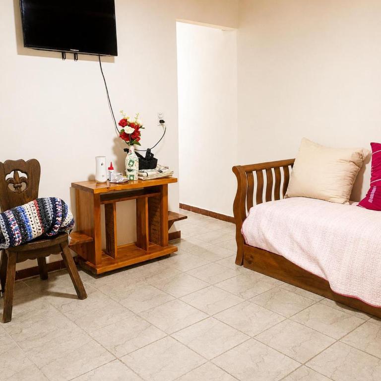 Evalen - Three-Bedroom House - 2