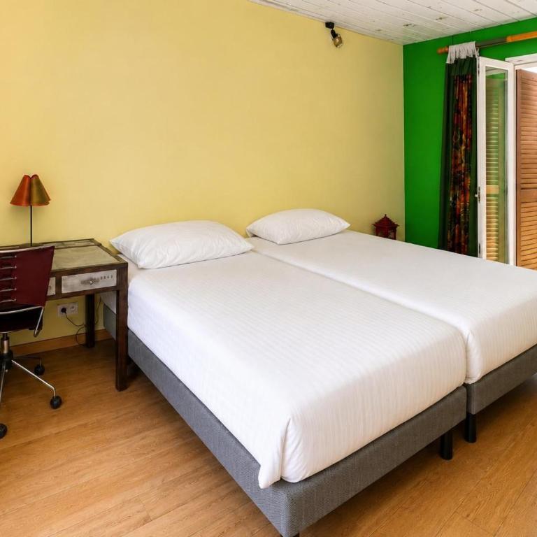 Villa spacieuse avec terrasse et jardin, animaux et parking admis - Maison 5 Chambres - 28