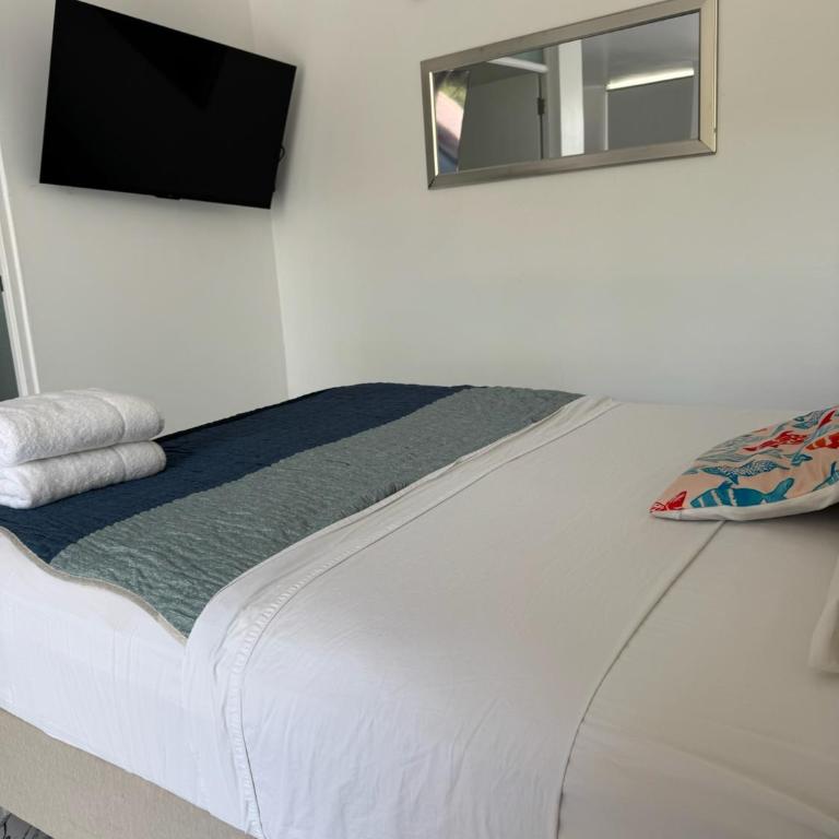 Dulce Apartamentos - One-Bedroom Apartment - 7