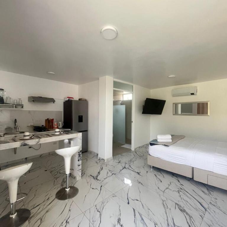 Dulce Apartamentos - One-Bedroom Apartment - 9