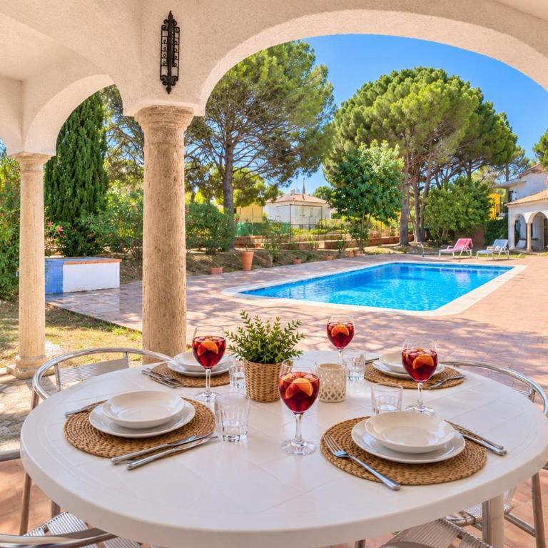 Casa Confortable con Gran Piscina Comunitaria y Jardín en L'Escala - HISP-7-6 - Villa - 8