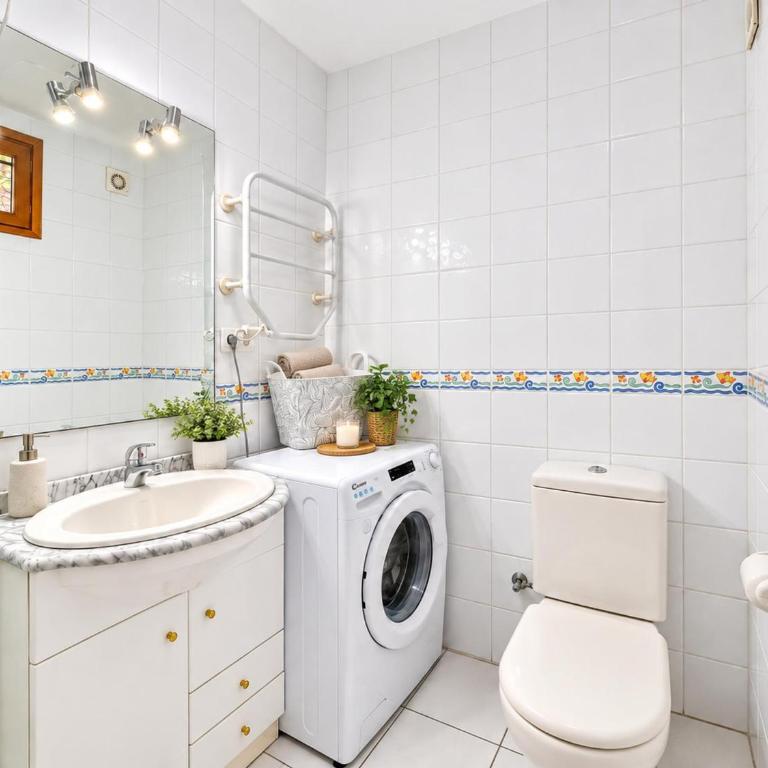Casa Confortable con Gran Piscina Comunitaria y Jardín en L'Escala - HISP-7-6 - Villa - 25