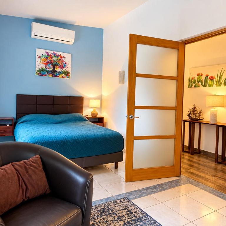 La Villa Palmier - Spacious 3BR Home - Quiet & Air-Conditioned - Villa con vistas al jardín - 4