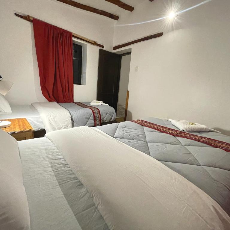 Hotel Sagrada Tierra Ollantaytambo - Quadruple Room with Mountain View - 4