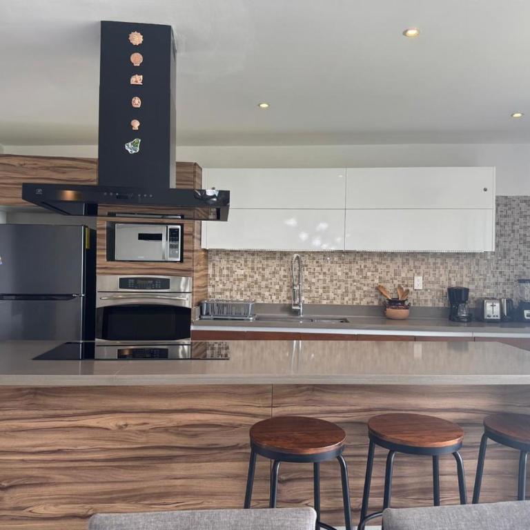 Well equipped condo with splendid sea view - Two-Bedroom Apartment - 3