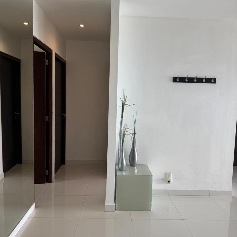 Well equipped condo with splendid sea view - Two-Bedroom Apartment - 9