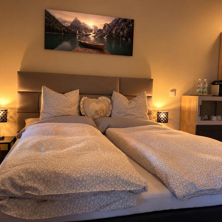 Im Kurpark - Doppelzimmer mit Balkon - 12