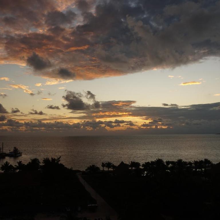 Well equipped condo with splendid sea view - Two-Bedroom Apartment - 26