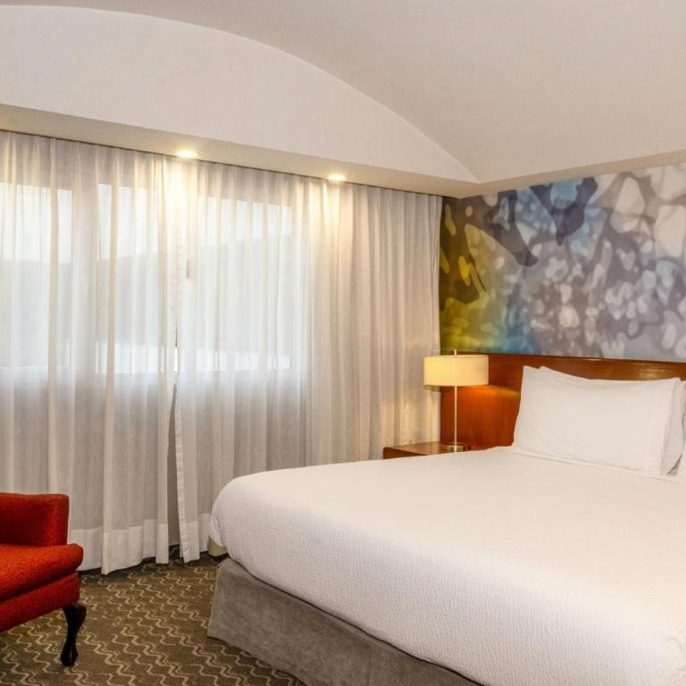 Courtyard by Marriott Mexico City Revolucion - Suite mit 2 Schlafzimmern - 1. Schlafzimmer: 1 Kingsize-Bett, 2. Schlafzimmer: 1 Doppelbett - 5