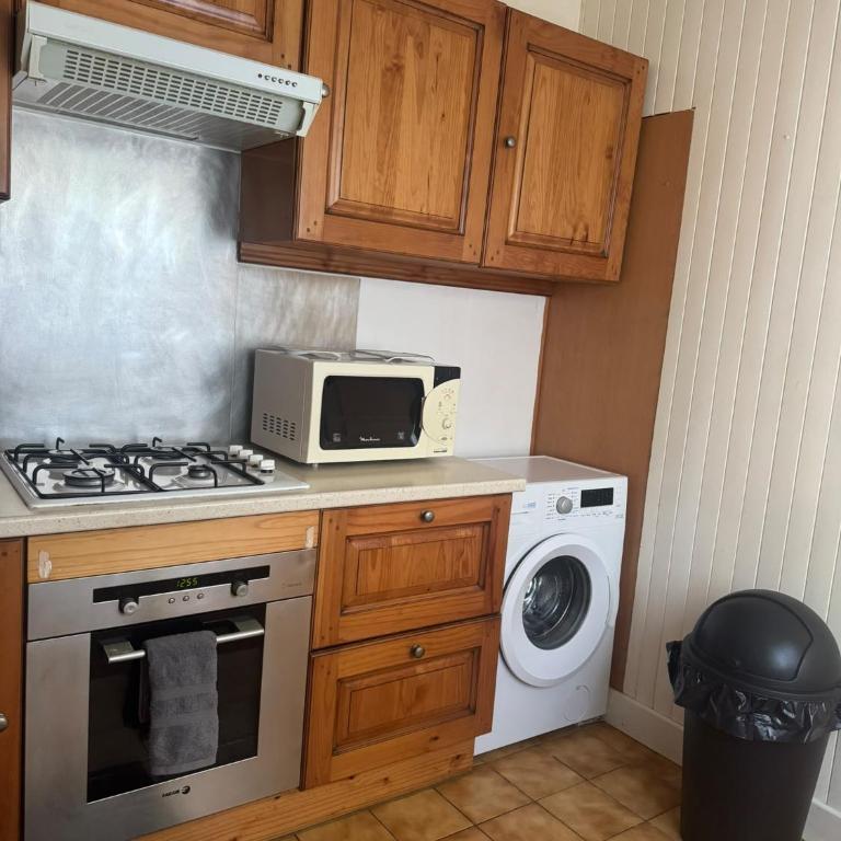 Appartement avec Terrasse & Parking Privé - Centre Thonon - Appartement 1 Chambre - 10