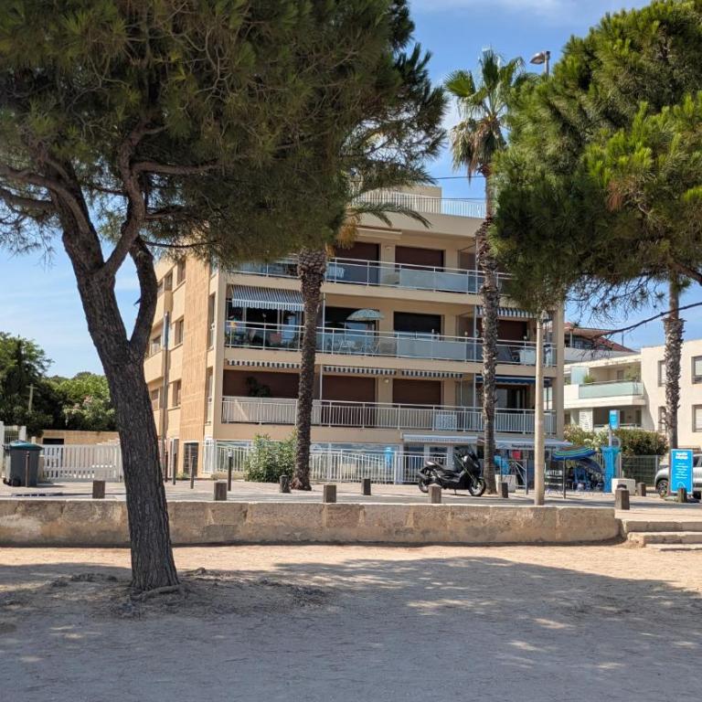Bord de mer, appartement 2 chambres,parking - Appartement 2 Chambres - 3