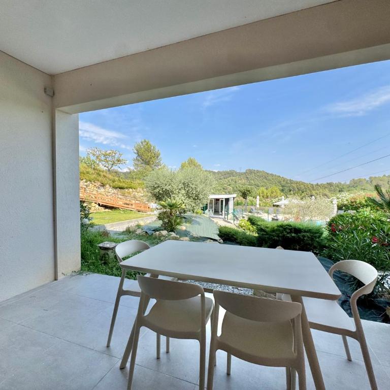 Mas des oliviers - Apartment with Pool View - 4