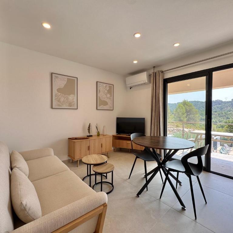 Mas des oliviers - One-Bedroom Apartment with Pool View - 3