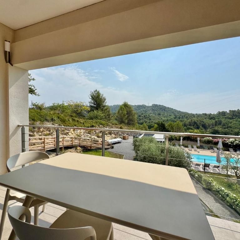 Mas des oliviers - One-Bedroom Apartment with Garden View - 2