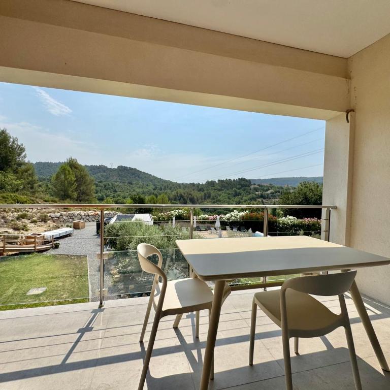 Mas des oliviers - One-Bedroom Apartment with Garden View - 8