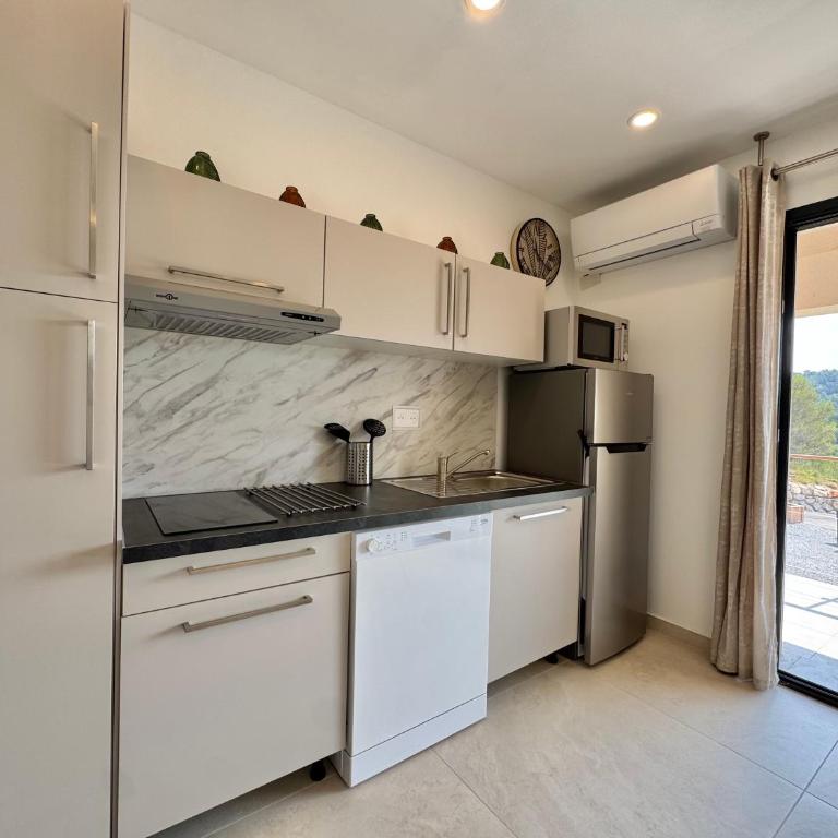 Mas des oliviers - One-Bedroom Apartment with Garden View - 9