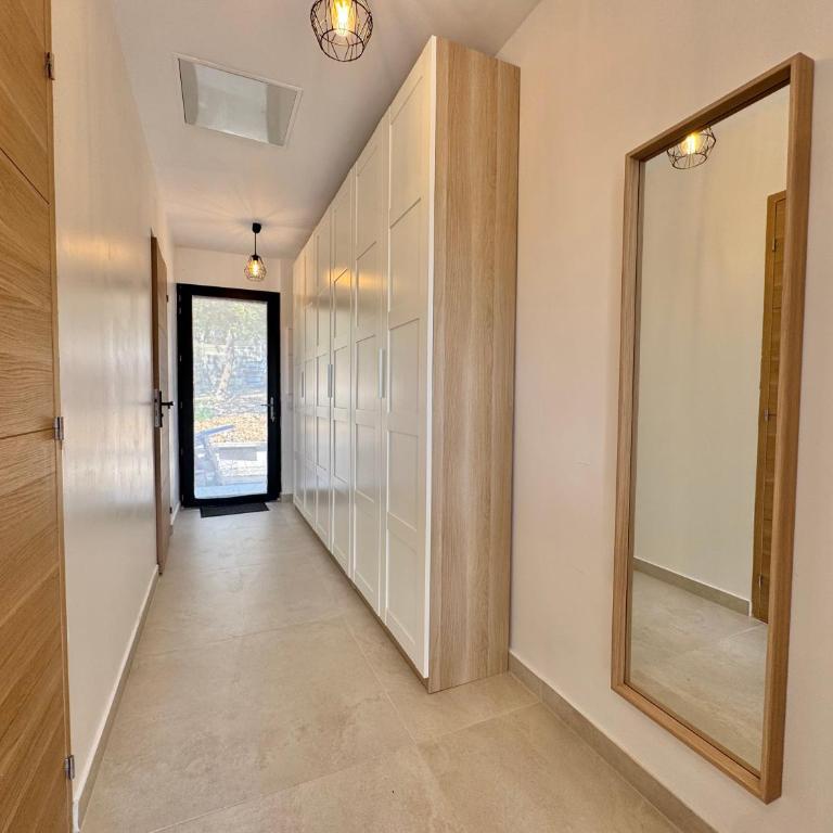 Mas des oliviers - One-Bedroom Apartment with Garden View - 7
