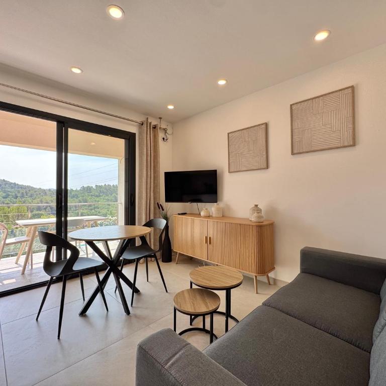 Mas des oliviers - One-Bedroom Apartment with Garden View - 3