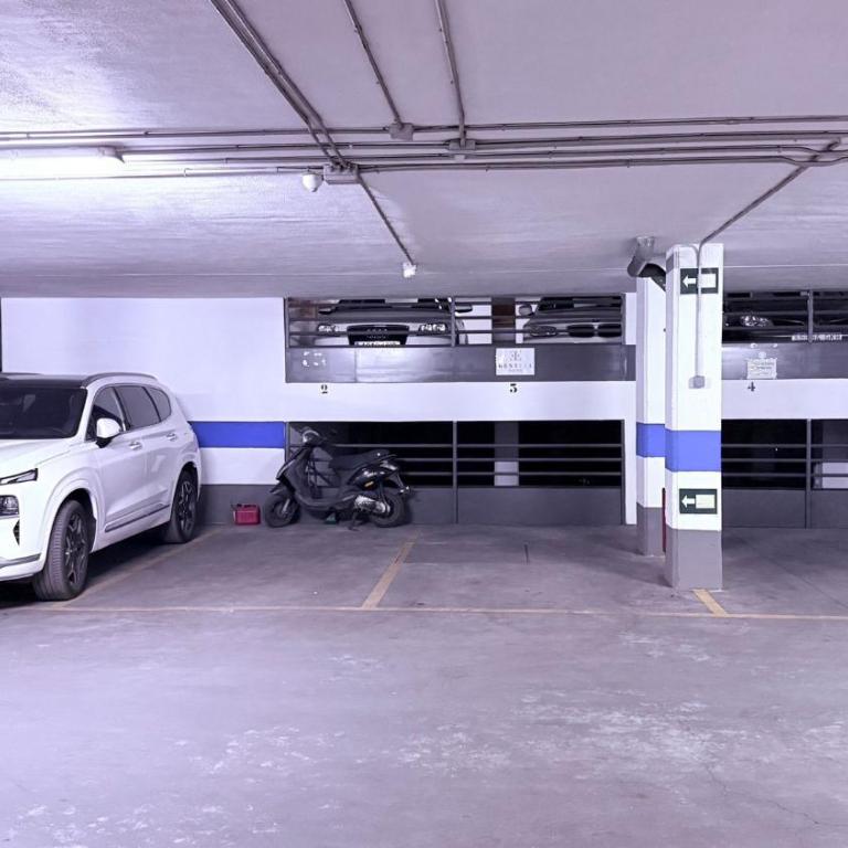 Junto a Catedral con Garaje Gratis by DomusHome - Apartamento de 2 dormitorios con balcón - 22