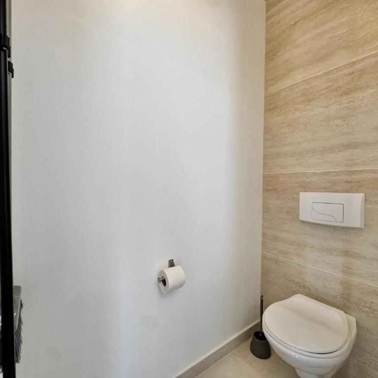 Mas des oliviers - One-Bedroom Apartment with Terrace - 5