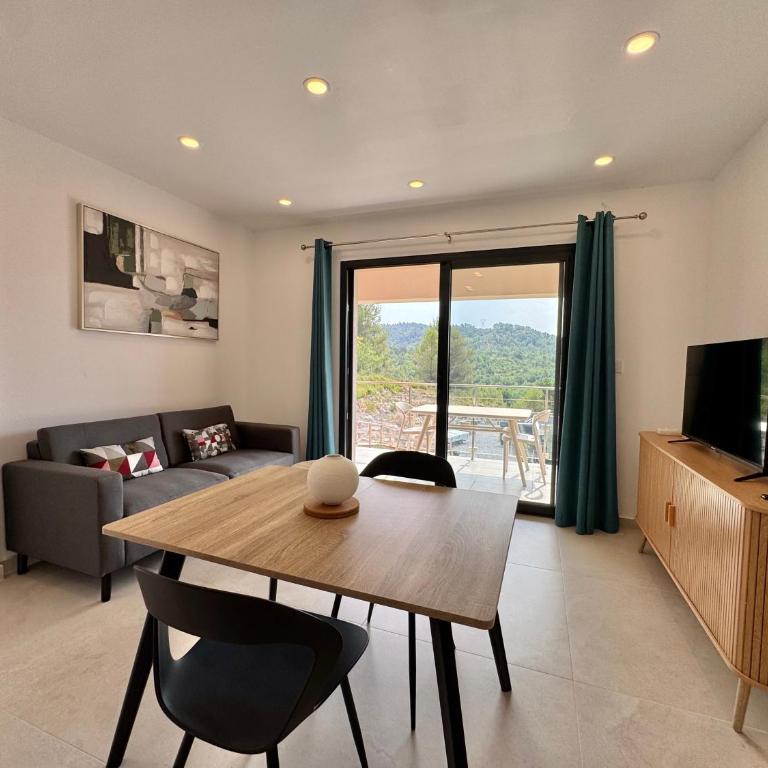 Mas des oliviers - One-Bedroom Apartment with Terrace - 1