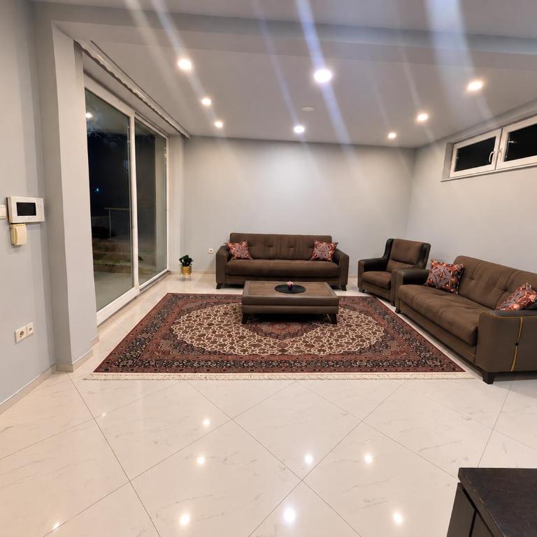 The One Apartment - Two-Bedroom Apartment with Balcony - 1