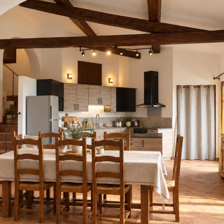 Villa provençale 4 chambres avec piscine, vue panoramique et pétanque - Maison 4 Chambres - 7