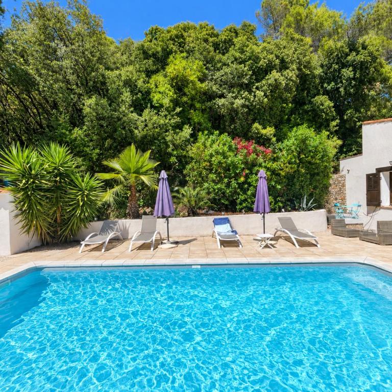 Villa provençale 4 chambres avec piscine, vue panoramique et pétanque - Maison 4 Chambres - 4