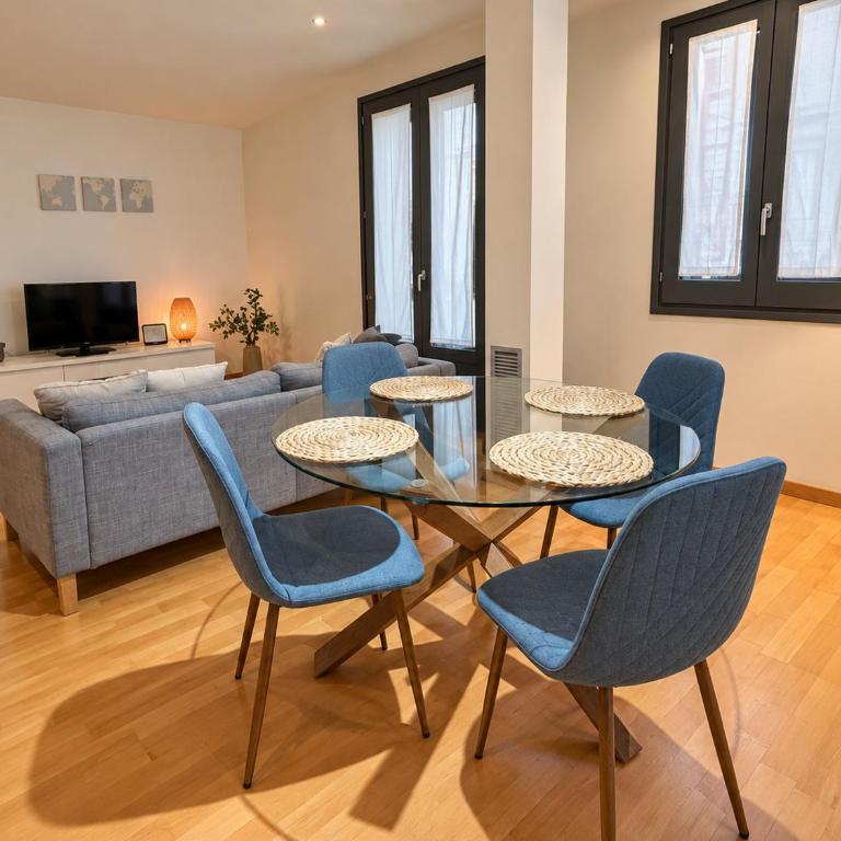 Two bedroom apartment behind the Rambla - Apartamento de 2 dormitorios - 12