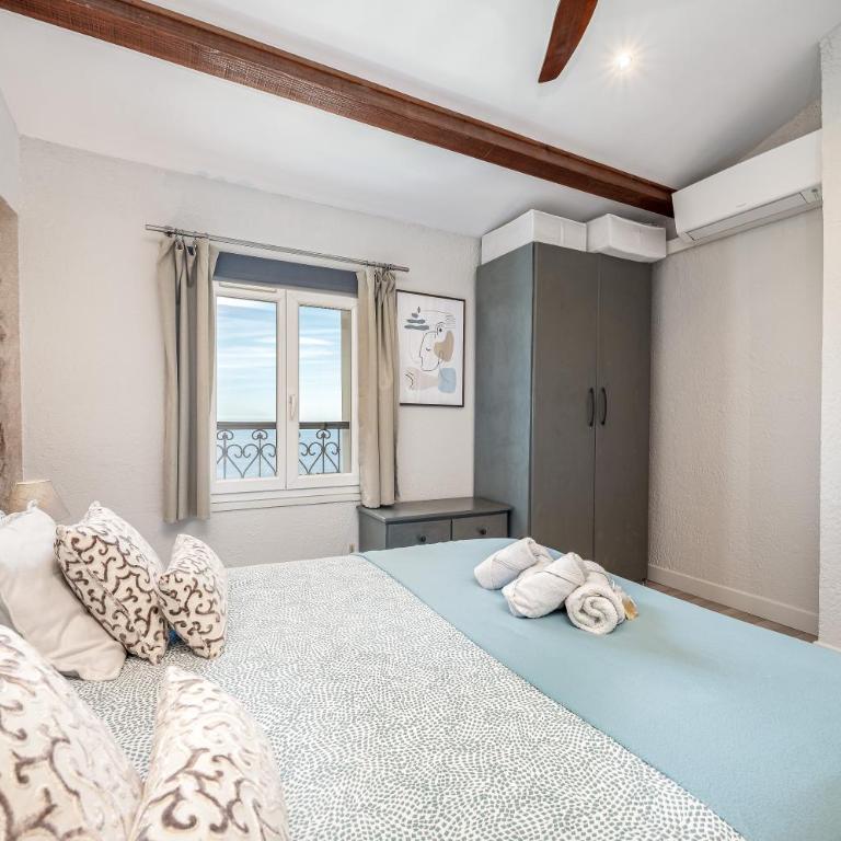 Le Mas d'Angeline-Vue mer panoramique, jardin partagé, parking, voiture indispensable, route étroite et pentue, à 10 min de Monaco - One-Bedroom Apartment with bathtub - with sea view - 5