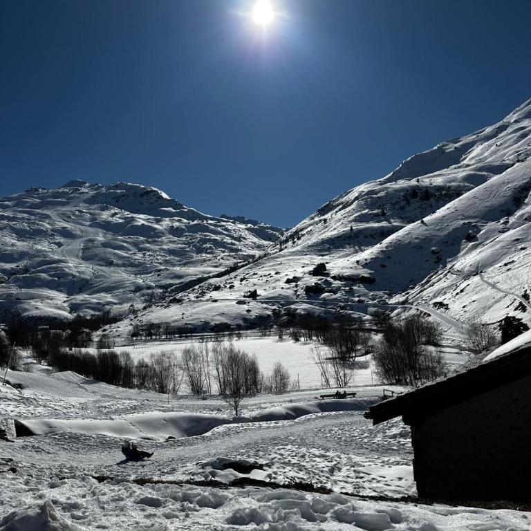Ski-In Ski-Out - Mon Petit Chalet - Sunny Balcony - Les 3 Vallées - One-Bedroom Apartment - 38