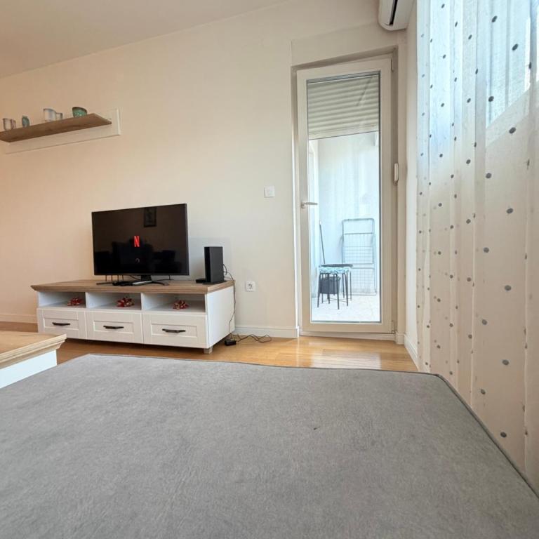 White Homes Apartments • Central Point - Superior Apartman - 1