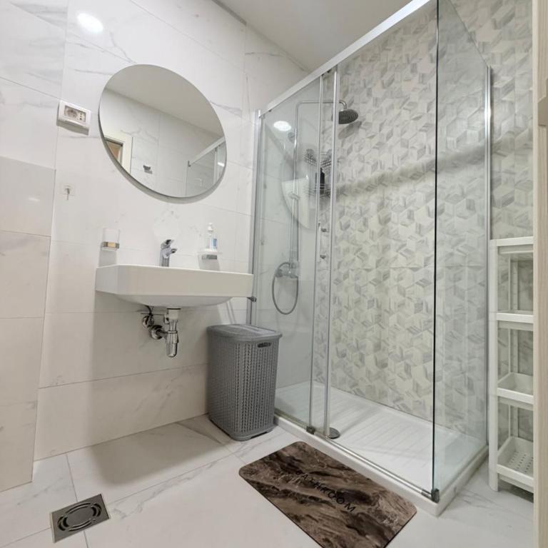 White Homes Apartments • Central Point - Superior Apartman - 3