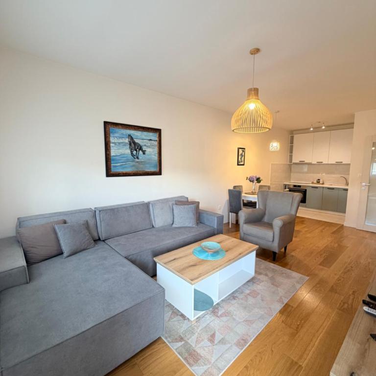 White Homes Apartments • Central Point - Superior Apartman - 12