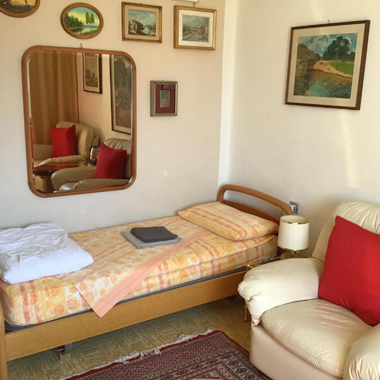B&B Casa d'Arte - Camera Tripla Economy con Bagno in Comune - 5