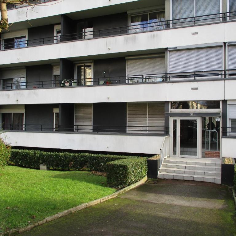 LIMOGES, joli, assansseur, accéss direct CHU, facs, A20 et N141 - Appartement 2 Chambres - Vue sur Jardin - 1