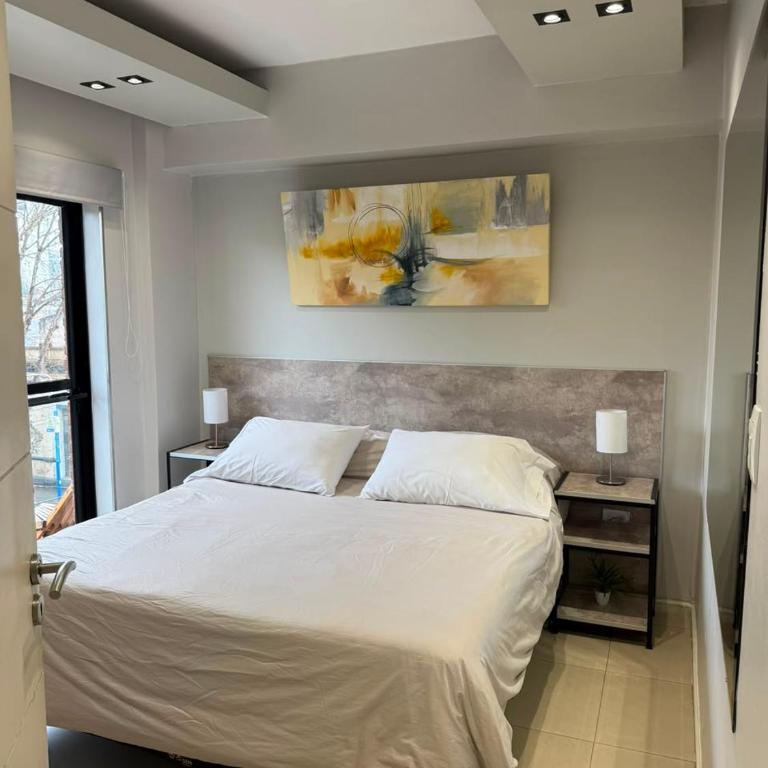 Shallor Cryss - One-Bedroom Apartment - 1