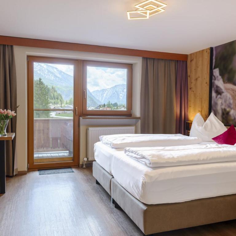 Boutiquehotel Acherl - Doppelzimmer mit Balkon - 2