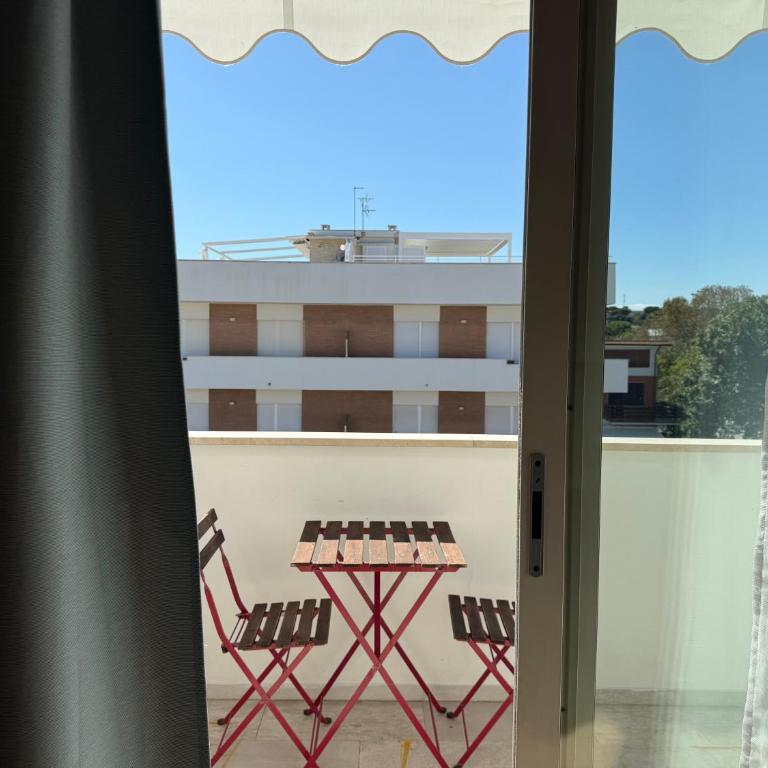 RS306 - Marcelli, monolocale in centro con parcheggio - Monolocale Familiare - 2