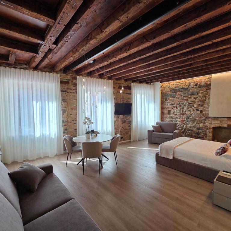 SARPI Apartments & Suite - Camera Quadrupla Luxury - 32