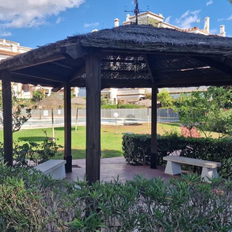 Condo with Pool & Mediterranean Views - Apartamento - 11