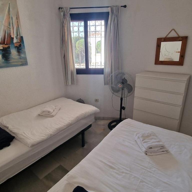 Condo with Pool & Mediterranean Views - Apartamento - 25