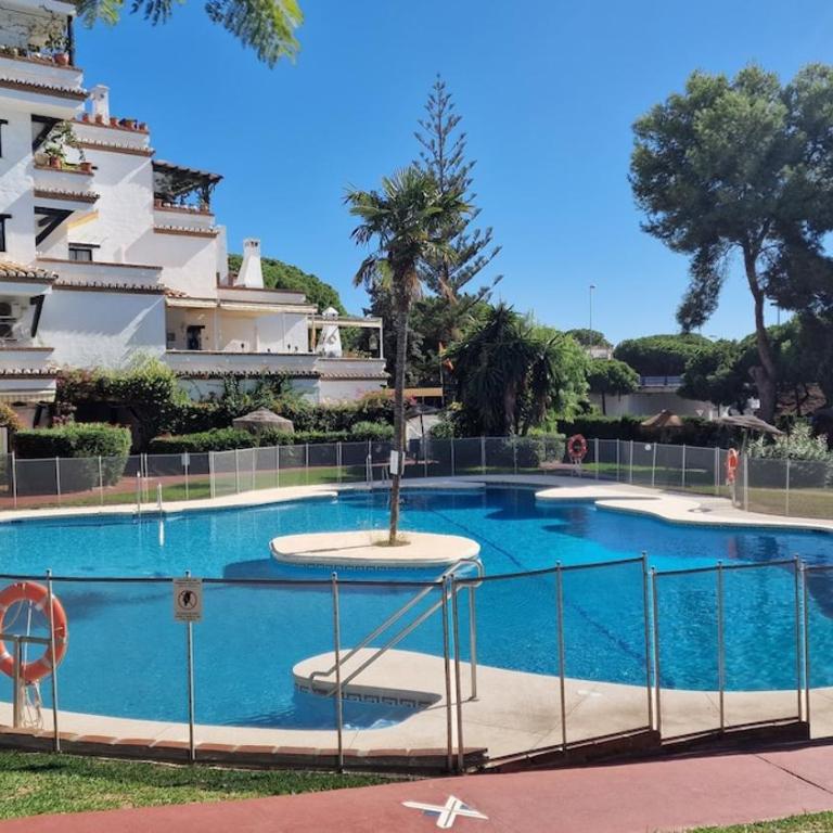 Condo with Pool & Mediterranean Views - Apartamento - 1