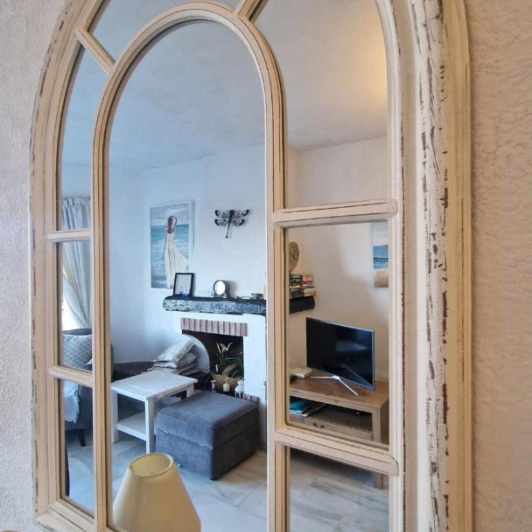 Condo with Pool & Mediterranean Views - Apartamento - 40