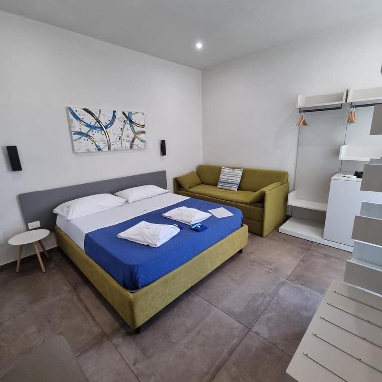 Baia Azzurra B&B - Camera Matrimoniale con Bagno Privato - 53